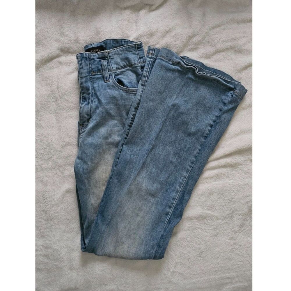 Flying Tomato Women's High Rise Stretch Denim Flare Jeans Medium Wash Size M